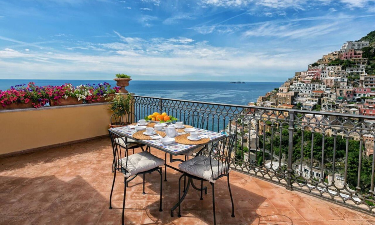 Montepertuso Apartment | My Rental Homes - Casa Praiano 5 minute walk from Positano downtown with sea view