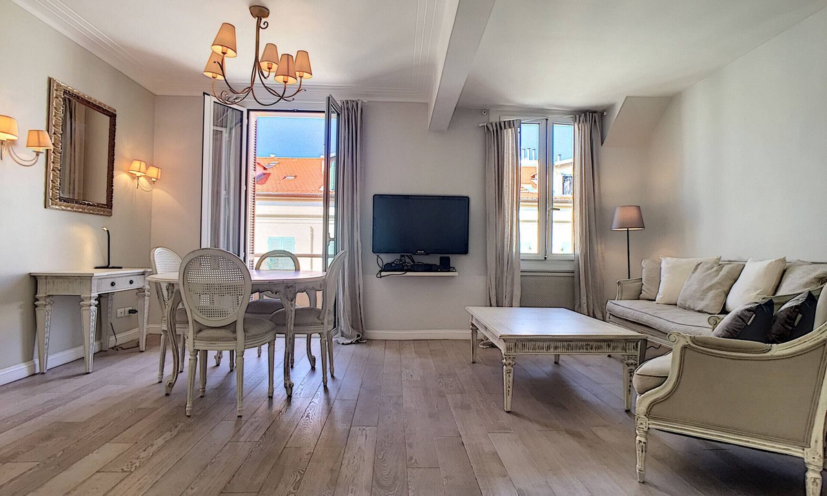 Jean-Medecin Apartment | N&J - PALAIS MASSENA - Hyper center - Close sea