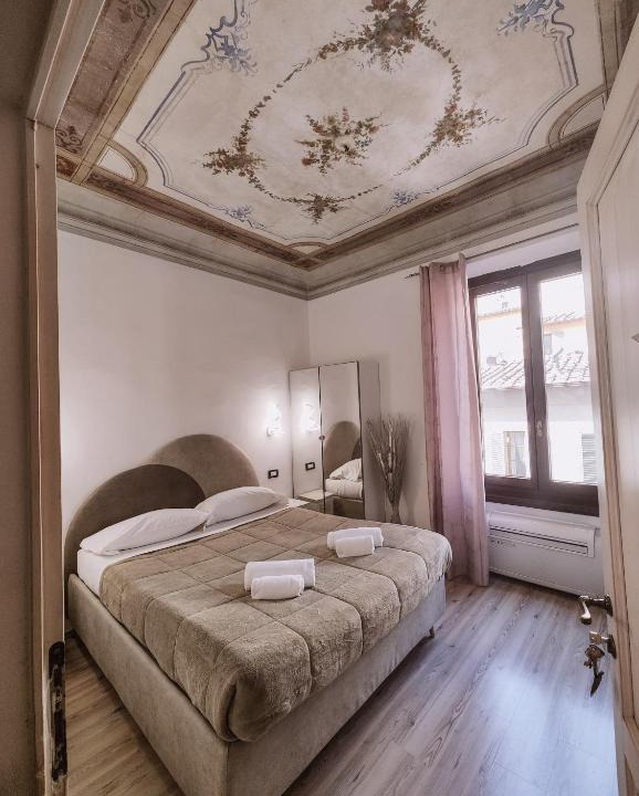 Sant' Ambrogio House | Nashira Rooms B&B Affittacamere