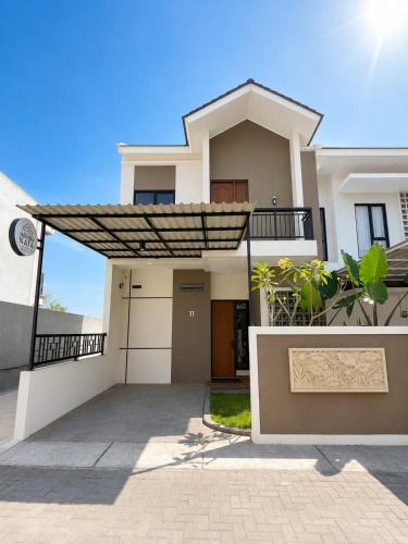 Pameungpeuk House | Nata Villa Syariah close to Telkom