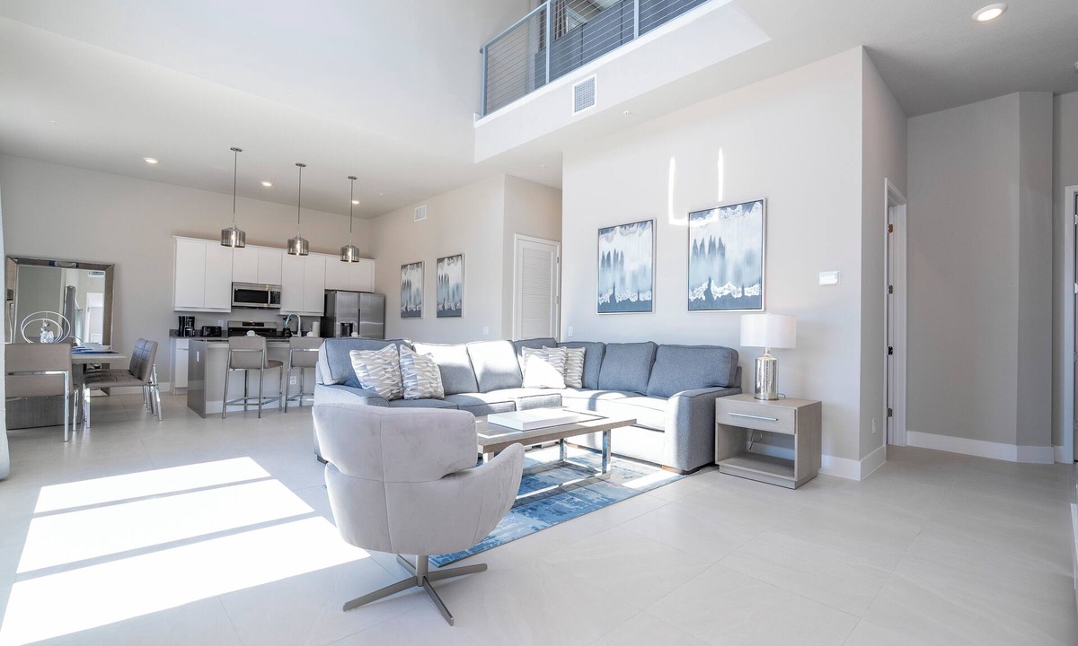Reunion Apartment | New 5BR Stylish Duplex – Modern Comfort Just Minutes from Disney!