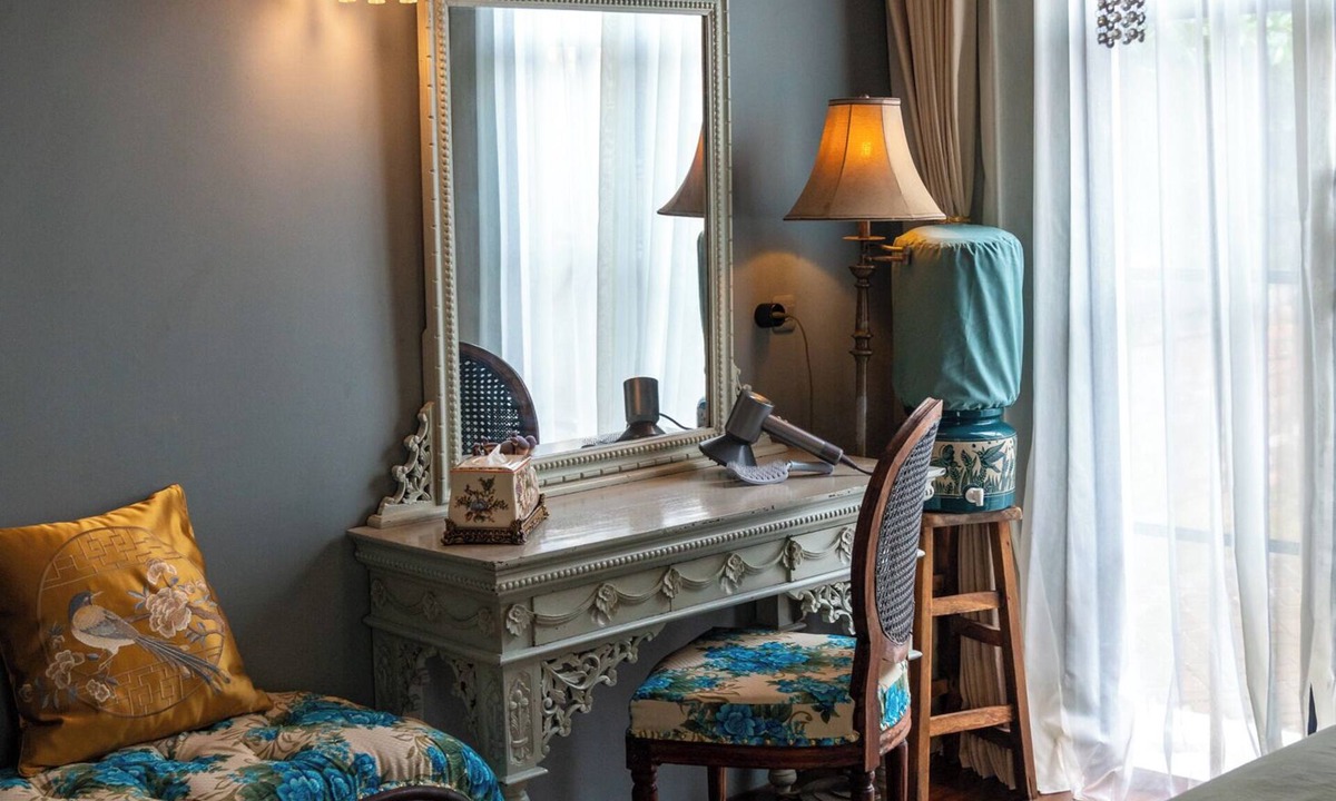 Penestanan Villa | NEW Live like a Queen or King - Unique Victorian House