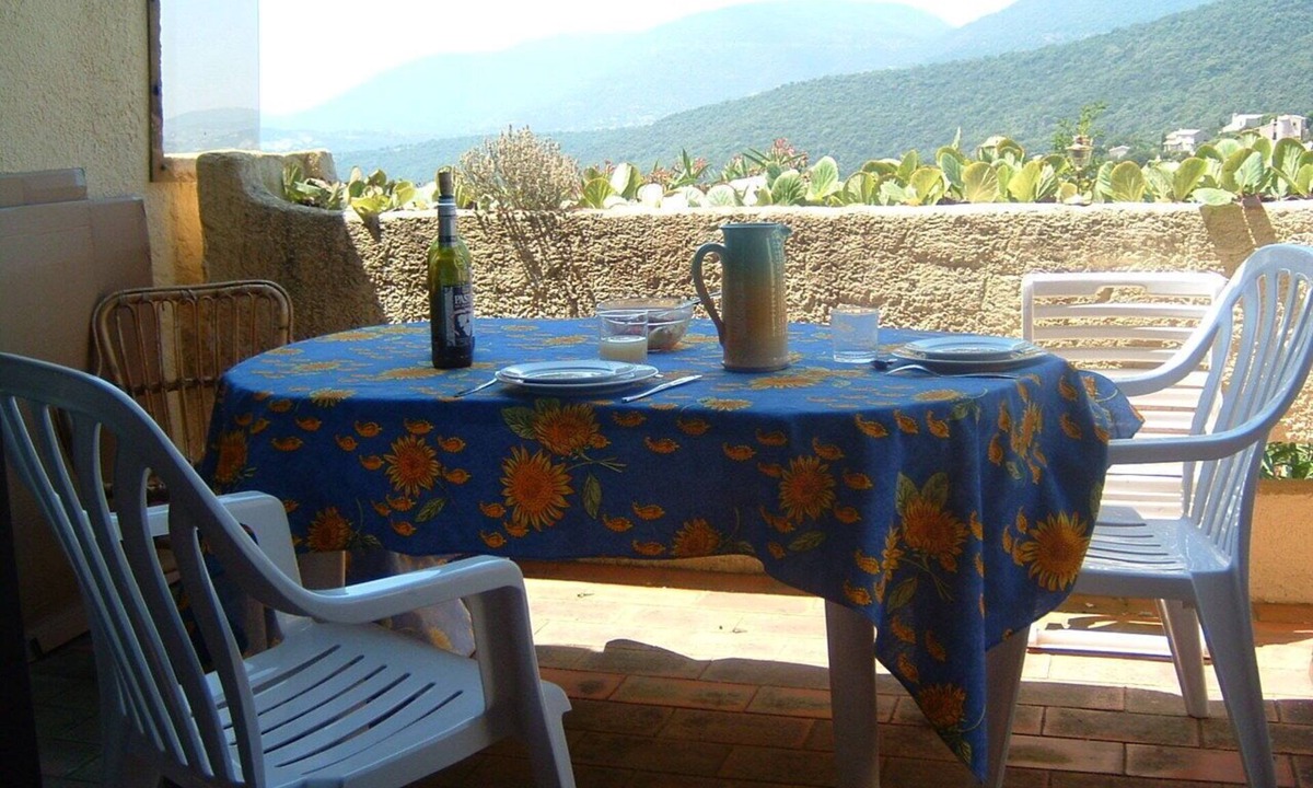 La Croix-Valmer Apartment | Nice 2p apartment with sea view and Moors