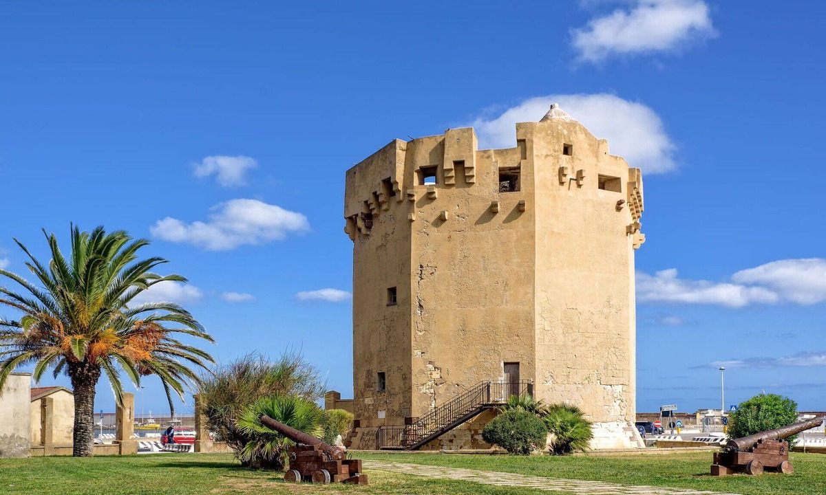 Porto Torres Apartment | Nice apartment for 3 people with WIFI, A/C, TV and terrace
