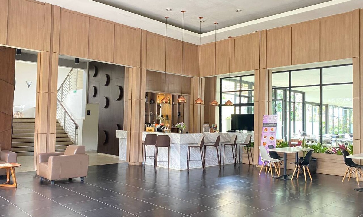 Megamendung Hotel | NITE & DAY MDC Gadog
