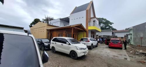 Pangururan House | Nok Homestay