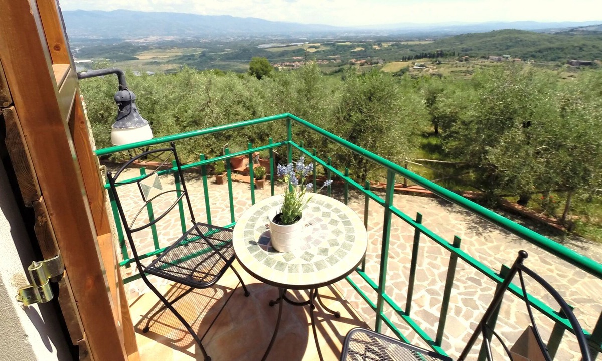 Castelnuovo dei Sabbioni Villa | Ökovilla in Chianti overlooking the Valdarno