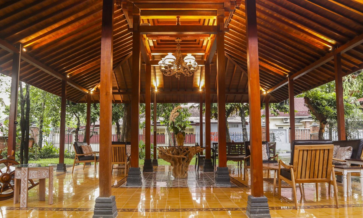 Central Yogyakarta Hotel | Omah Siliran Heritage