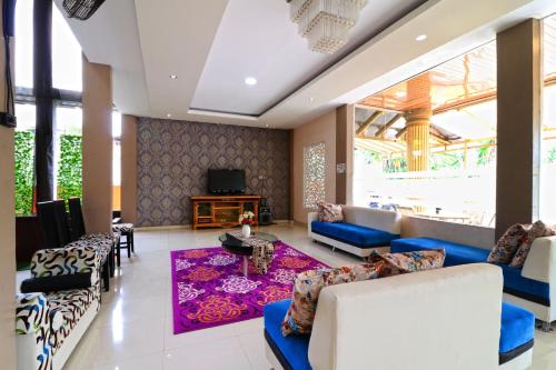 Cibinong House | Ombey Guest House
