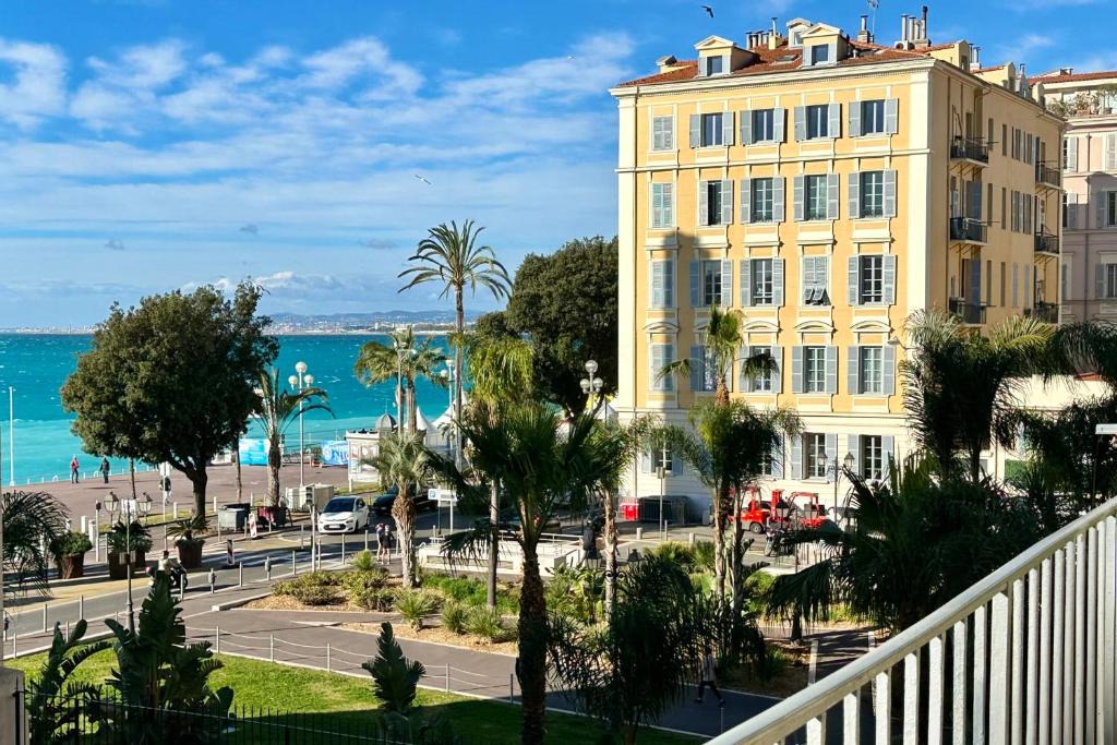 Riquier Apartment | OPERA PROMENADE 4 Brand-new! 4 rooms next to beach balcony sea view