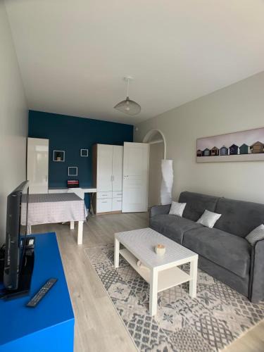 Les Baumettes Apartment | OREGON