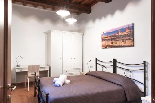 Sant' Ambrogio Apartment | Oriuolo Palace