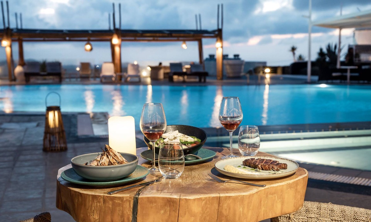 Pyrgos Hotel | Orizontes Hotel Santorini