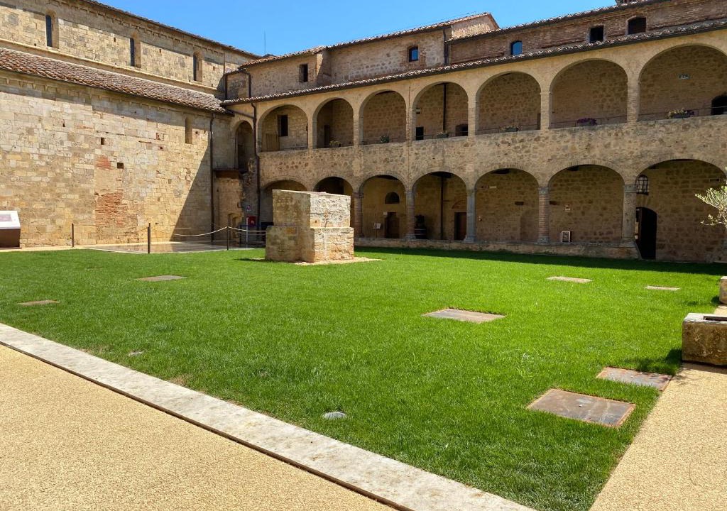 Abbadia a Isola Hostel | Ostello Contessa Ava dei Lambardi