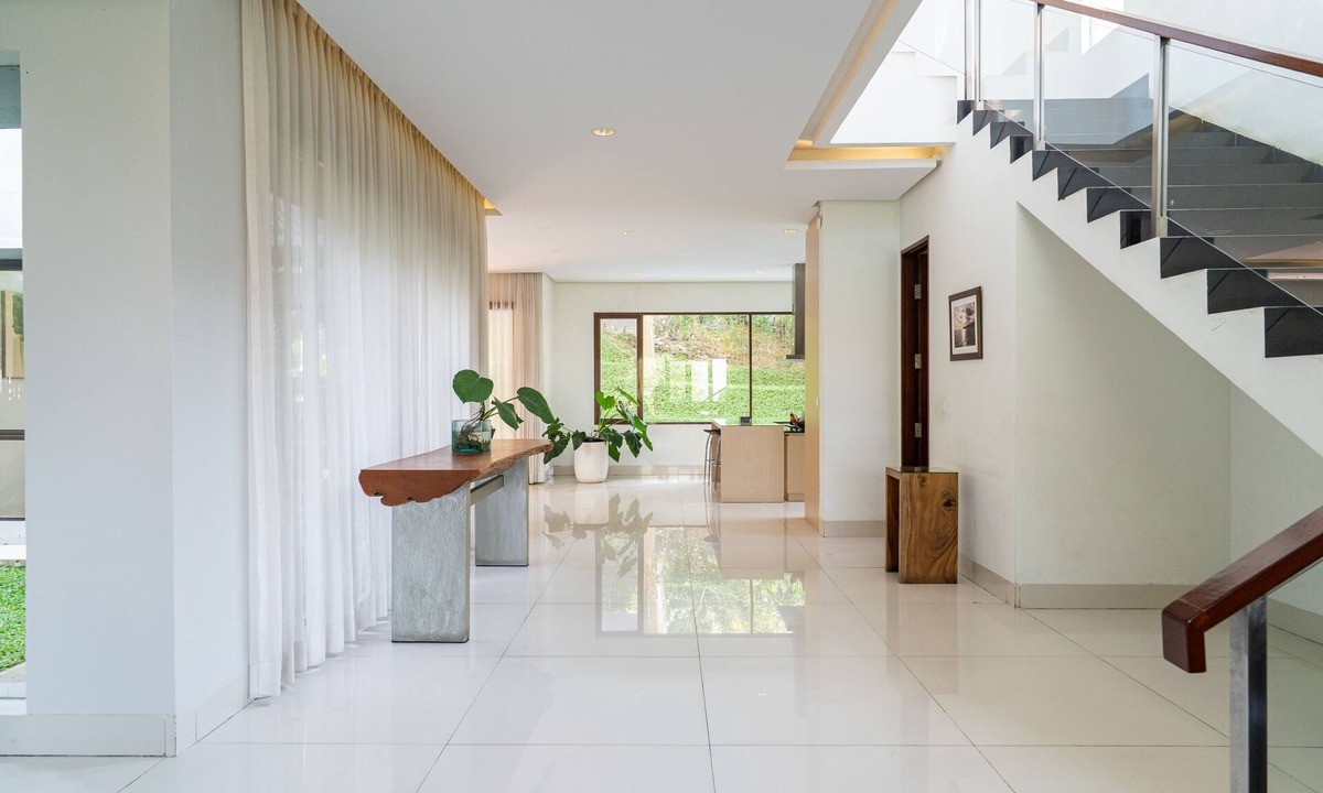 Bandung Villa | Oyama City View 4BR Villa with a Heated Pool