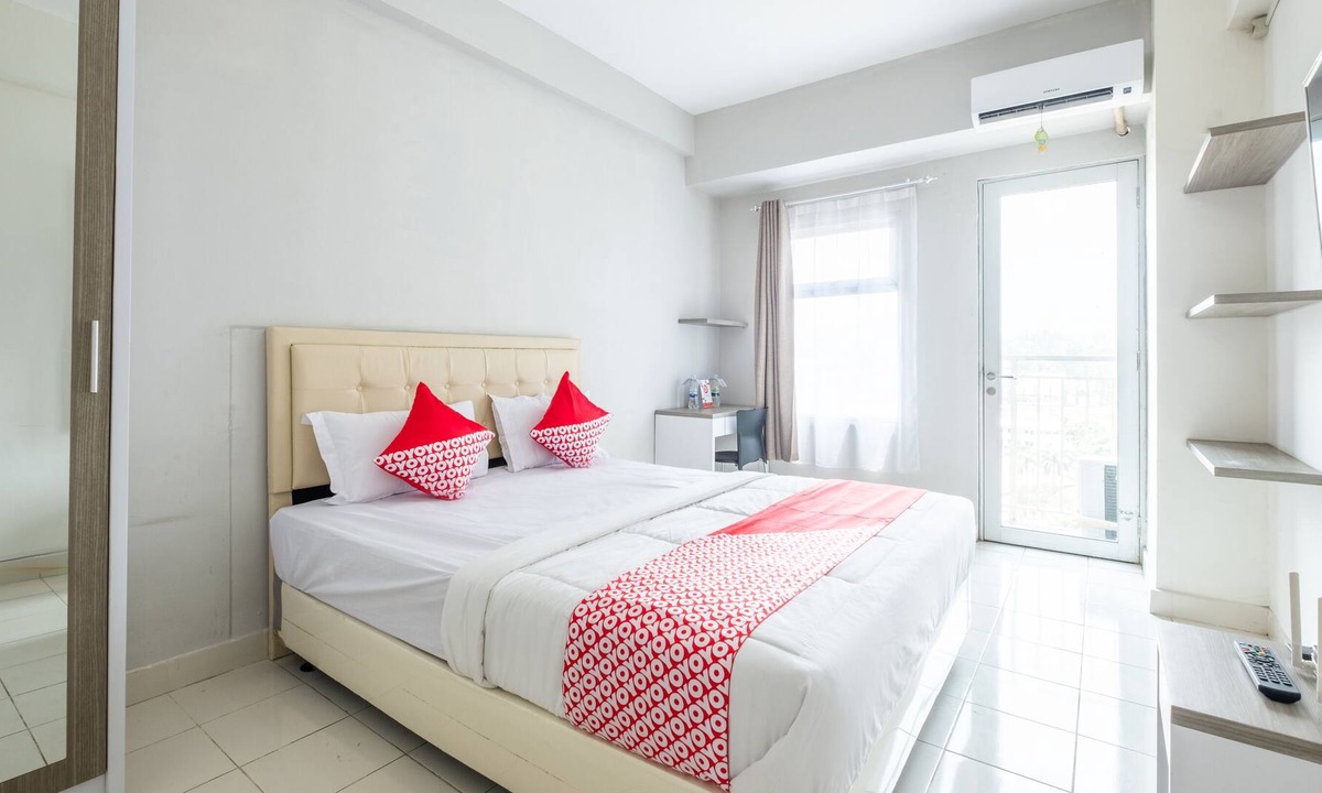 Cileunyi Hotel | OYO 1405 Easton Park Residence