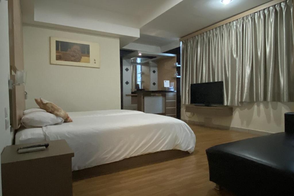 Jambi Hotel | OYO 3457 Hotel Duta