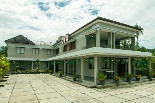 Padang Panjang Hotel | OYO 882 Puri Gevana Guest House