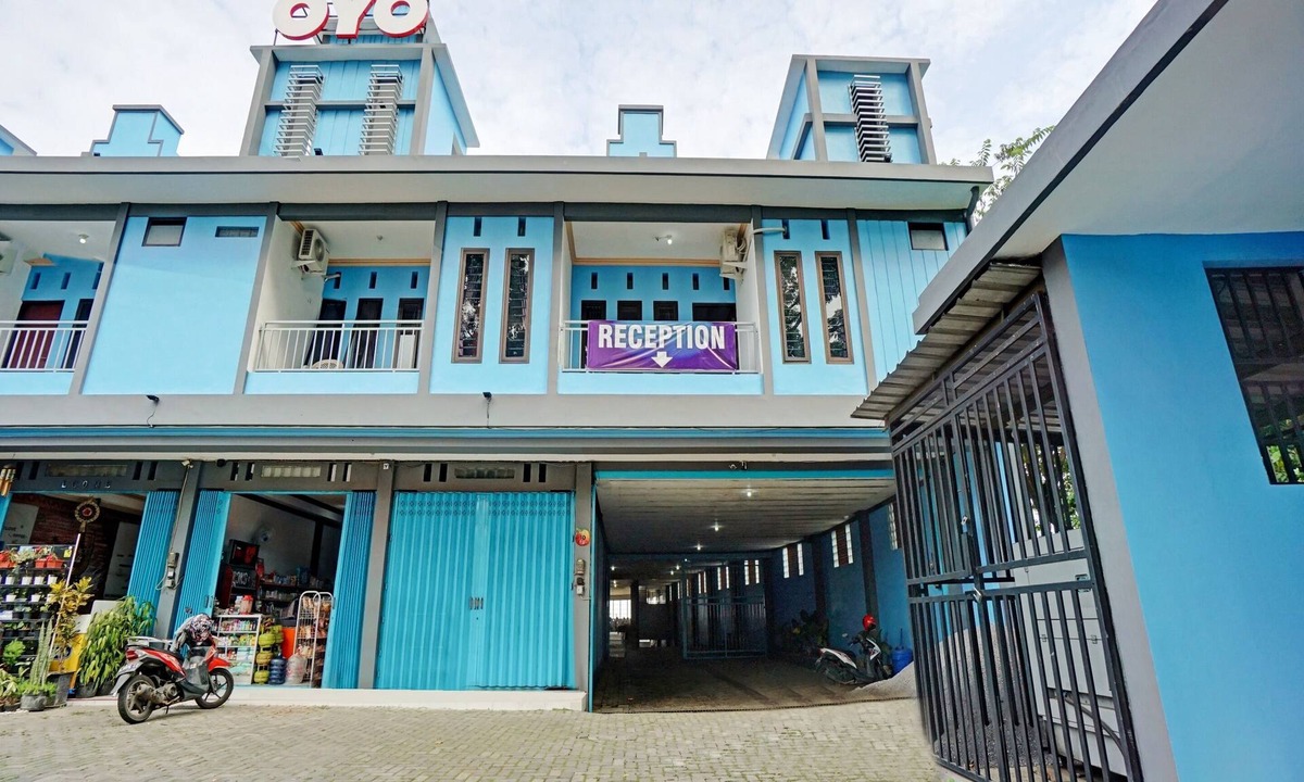 Bumiaji Hotel | OYO 90396 The Halona Villa Batu