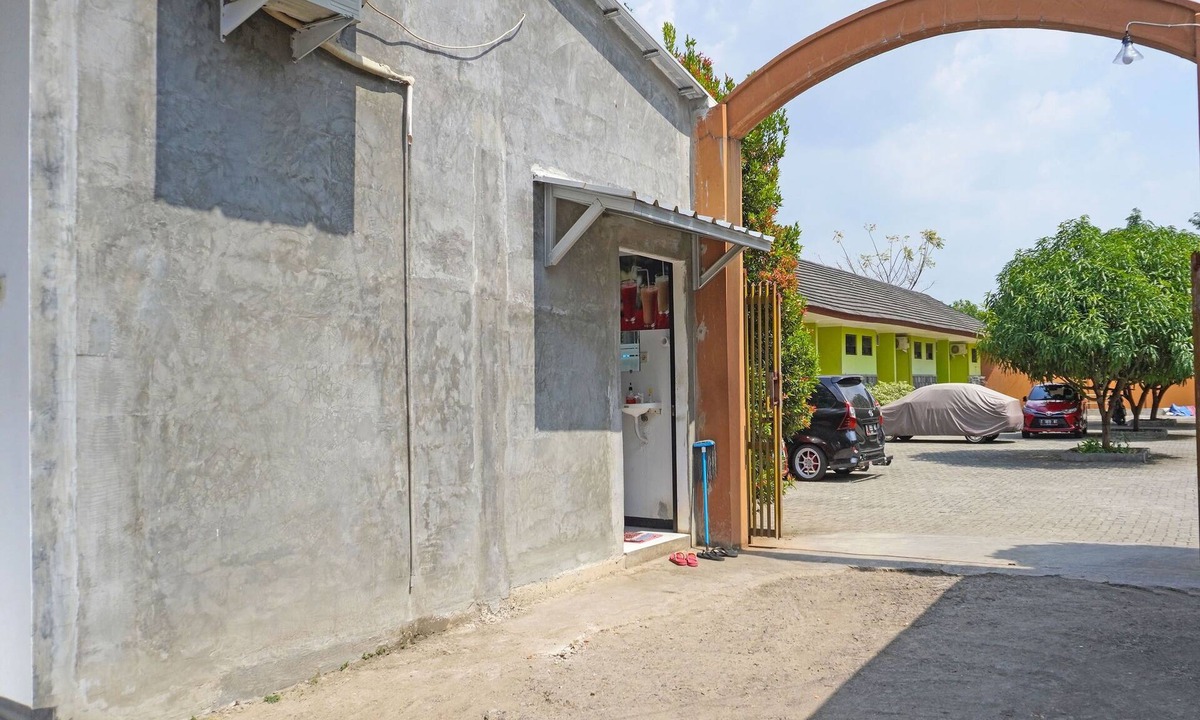 Purwakarta Hotel | OYO 91762 Green Home Stay Syariah