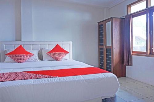 Ciloto Hotel | OYO 92966 Villa Bukit Awan