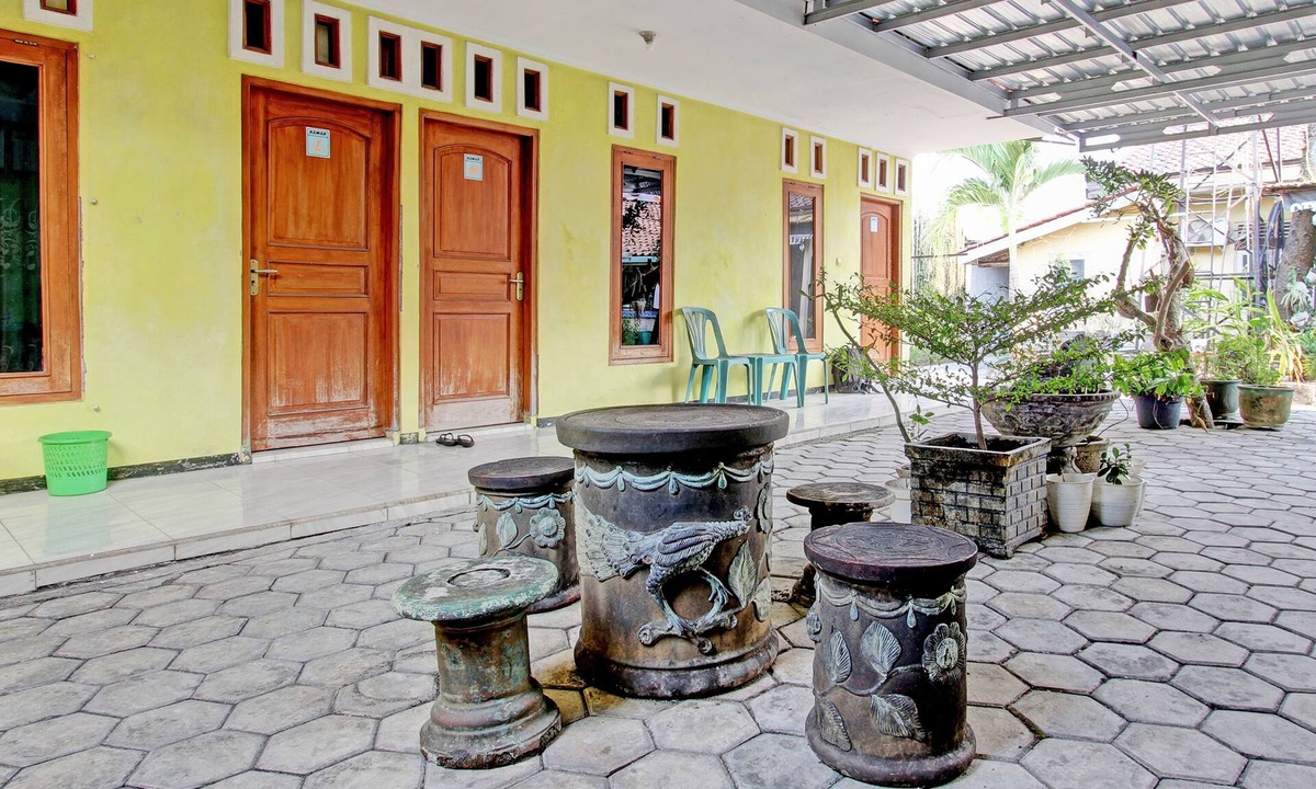 Sragen Hotel | OYO 92998 Wiludjeng Guesthouse