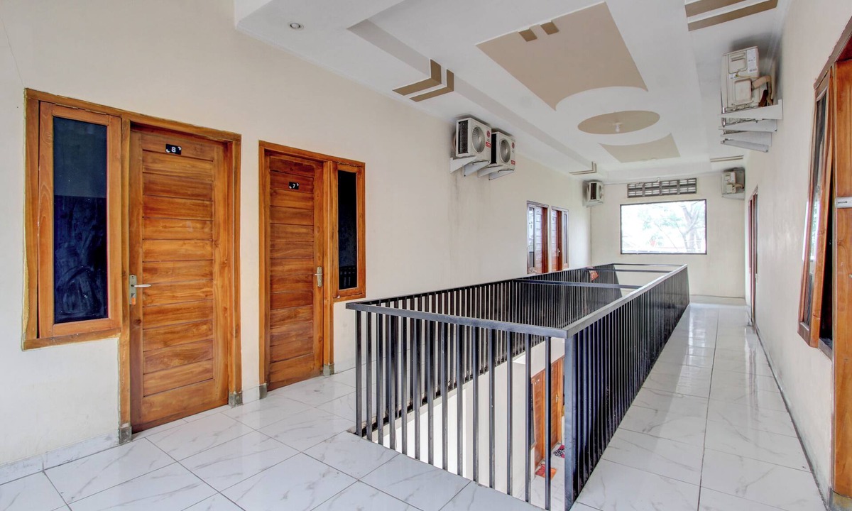 Surakarta Hotel | OYO 94919 Nay Guesthouse Dan Kost