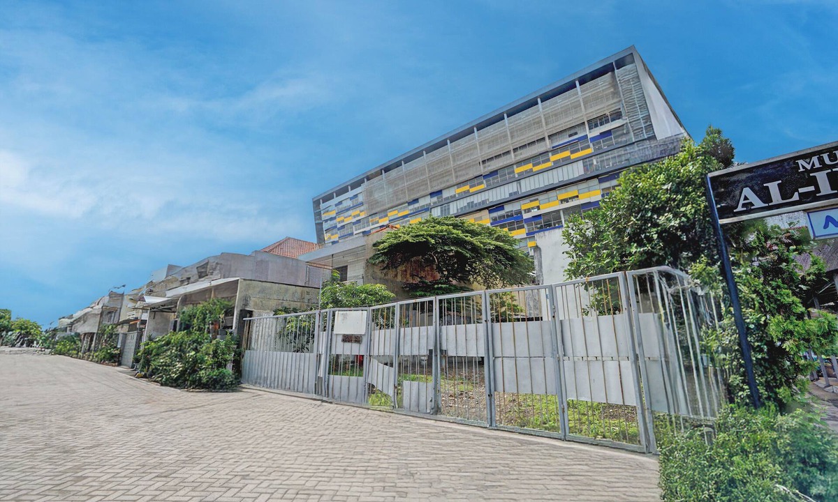 Siwalankerto Hotel | OYO 95041 Griya Indah Homestay