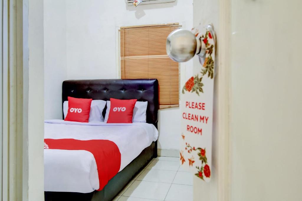 Palembang Hotel | OYO Life 3606 Kost Kartini Syariah