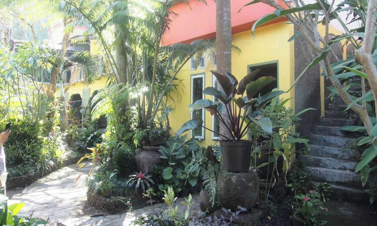 Tretes Hotel | OYO Life 90646 Villa Karsinem Pasuruan