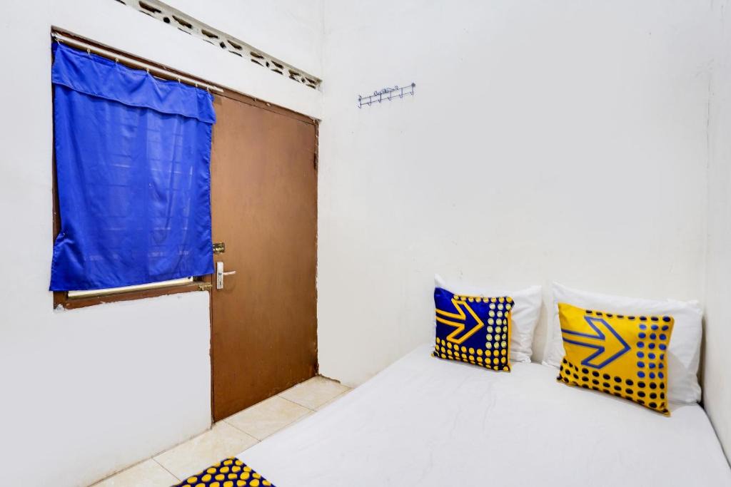 Waru Hotel | OYO Life 91893 Kost Jeje Syariah