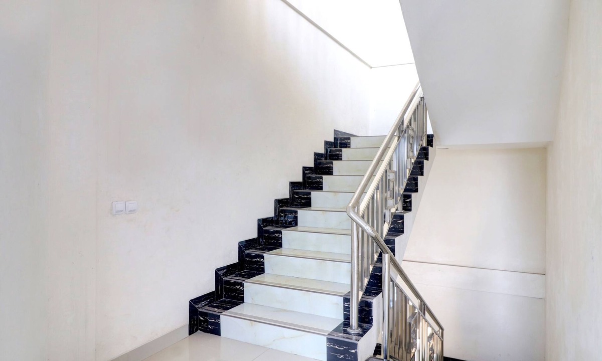 Jambi Hotel | OYO Life 92707 D-akomiba Residence