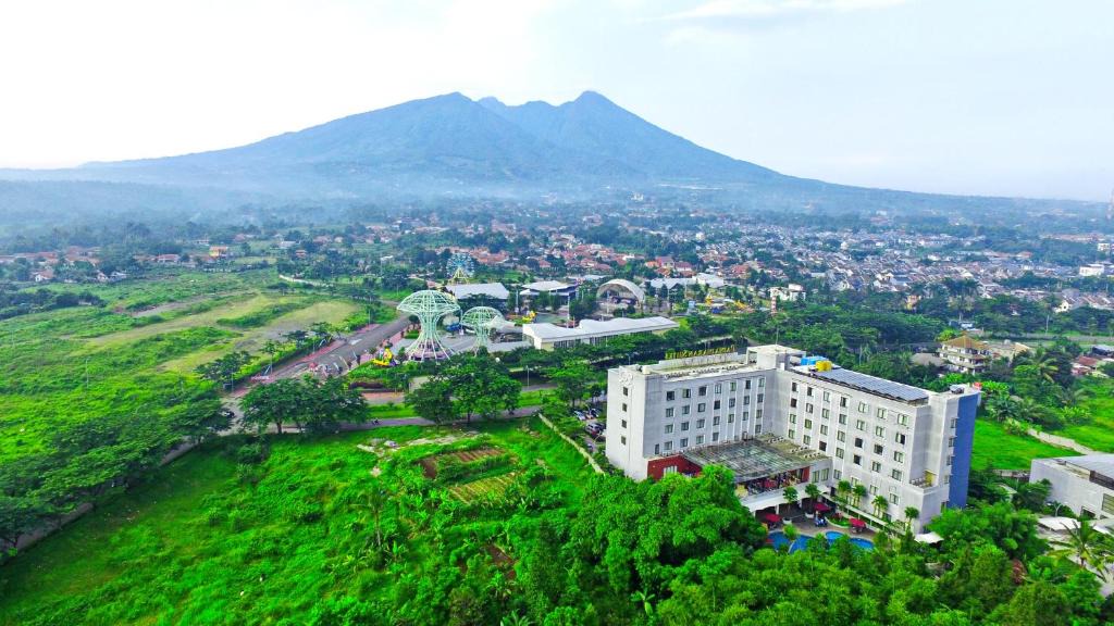 Bogor Selatan Hotel | Padjadjaran Suites Resort and Convention Hotel