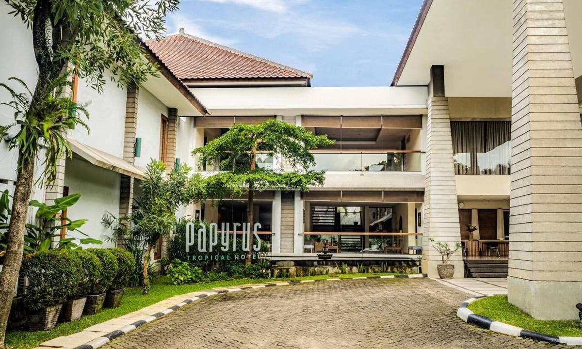 Bogor Hotel | Papyrus Tropical Hotel