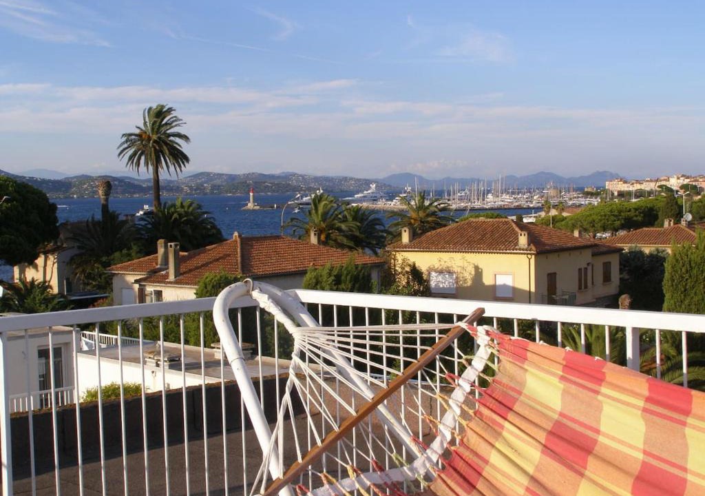 Saint-Tropez Apartment | Patiolarium