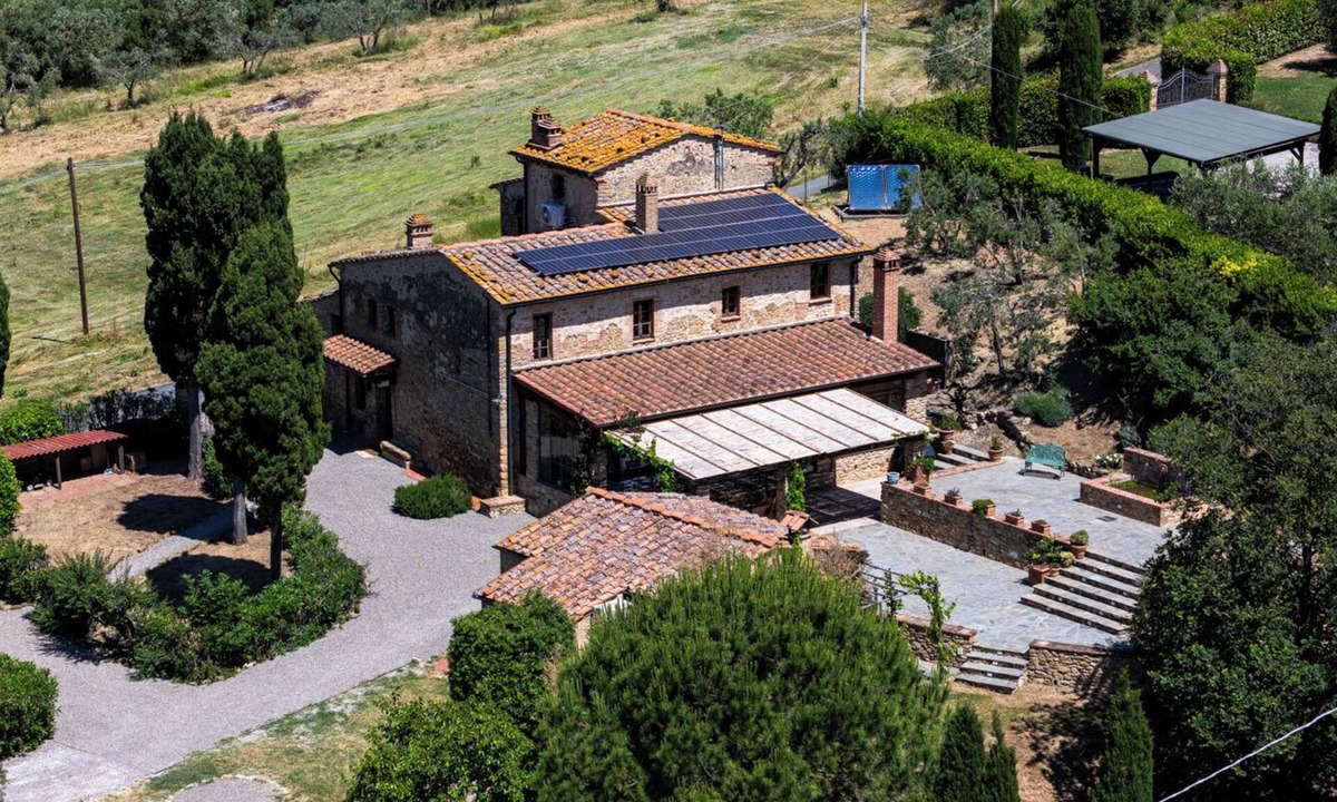 Volterra House | Podere Casalino - Luxury Italian Villa with pool and AMAZING views