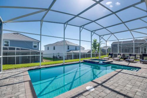Mulligan Blvd | Davenport