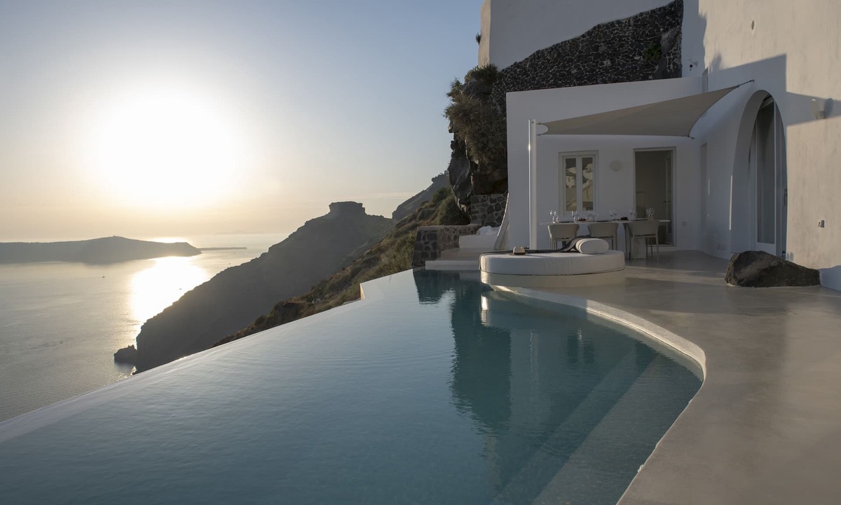 Firostefani Villa | Private villa with 3 bedrooms , infinity heated pool with amazing views