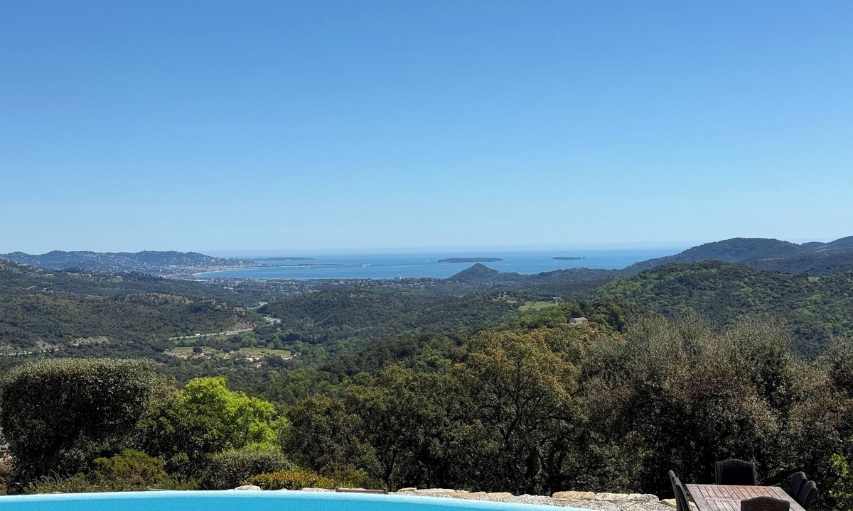 Les Adrets-de-l'Esterel Villa | Quiet, Villa with bay view, Tennis court, Swimming pool, Sauna, Hammam
