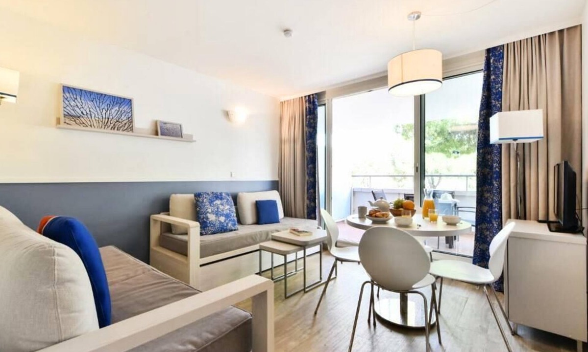 Antibes City Centre Apartment | Résidence Pierre & Vacances Premium Port-Prestige **** - Studio 4 people - 1 sleeping area - Terrace - Air conditioning