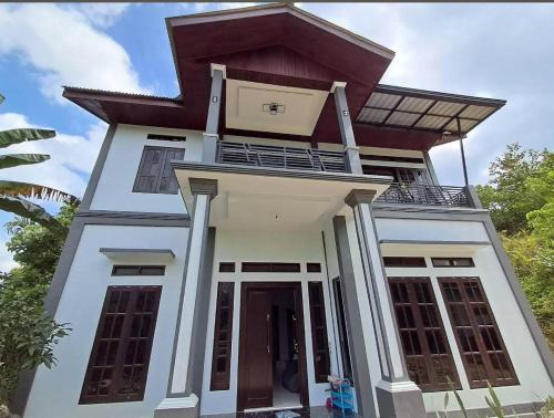 Waisai House | Raja Ampat Sandy Guest House