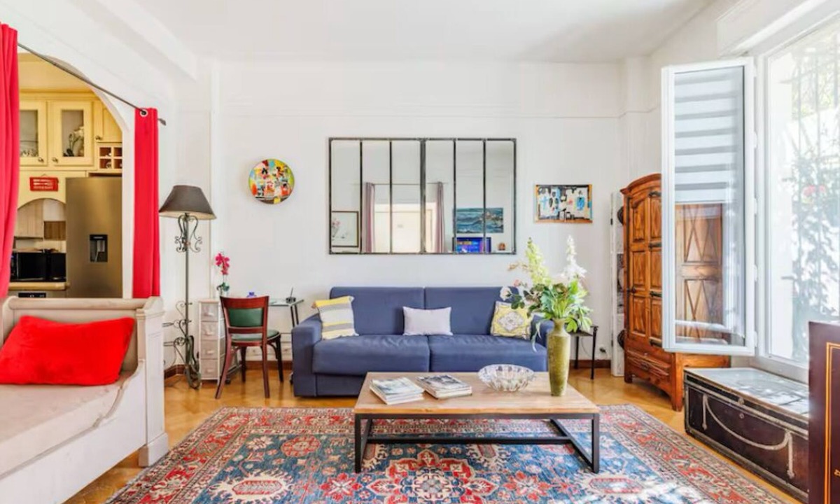 Juan-les-Pins Apartment | RARE 55m2 APARTMENT WITH TERRACE-GARDEN (48 m2) Near all amenities