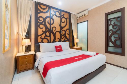 Gubeng Hotel | RedDoorz at Hotel Istana Permata Ngagel Surabaya