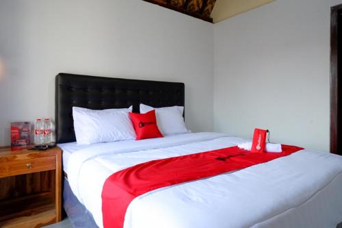 Kebumen Resort | RedDoorz @ Kampoeng Etnik Kebumen 2