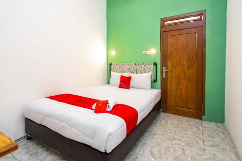 Bogor House | RedDoorz near Exit Toll Tanah Baru Bogor