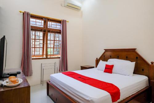 Mlati Hotel | RedDoorz Near Monjali Yogyakarta