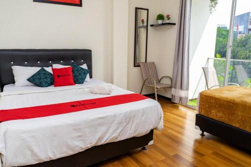 Bandung House | RedDoorz near Setrasari Mall 4