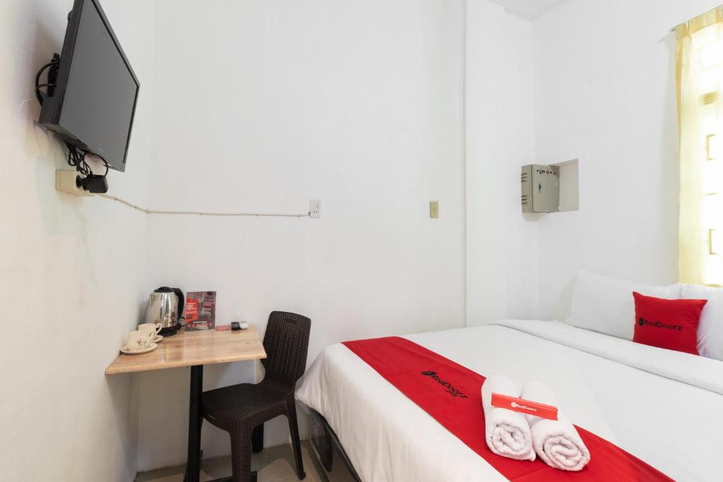Medan House | RedDoorz near Sun Plaza Medan 2