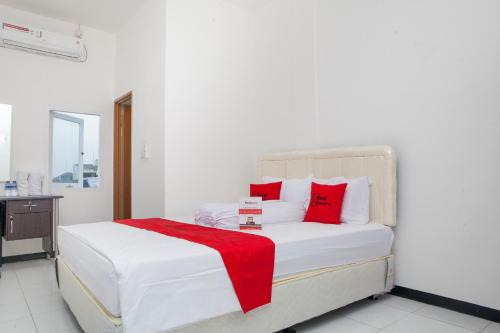 Setiabudi House | RedDoorz near Telkom Corporate University