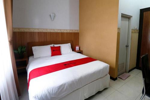 Jatingaleh House | RedDoorz Plus near Undip Tembalang